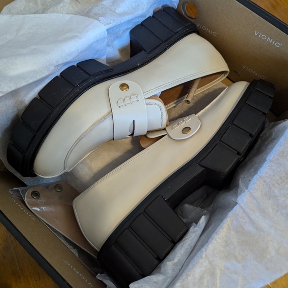 Vionic Elodie Cream - Picture 3 of 14